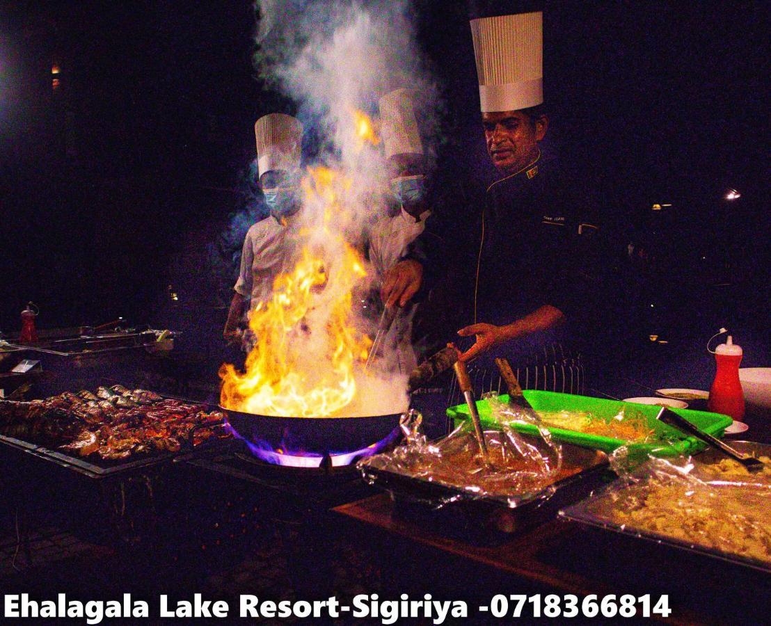 Ehalagala Lake Resort Σιγκιρίγια Εξωτερικό φωτογραφία
